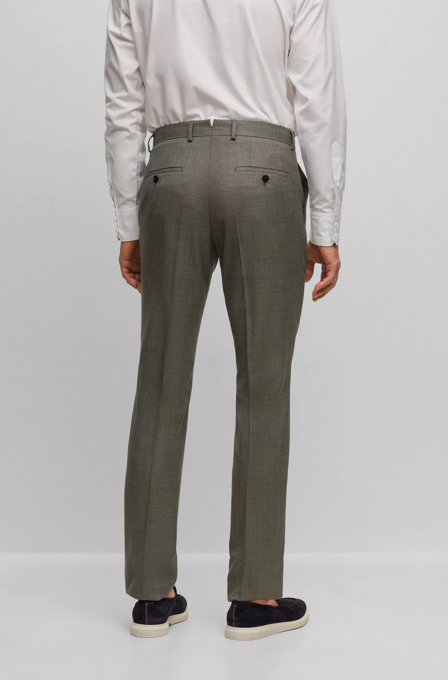 Terno BOSS Camel Slim-fit em lã virgem com microestampa.