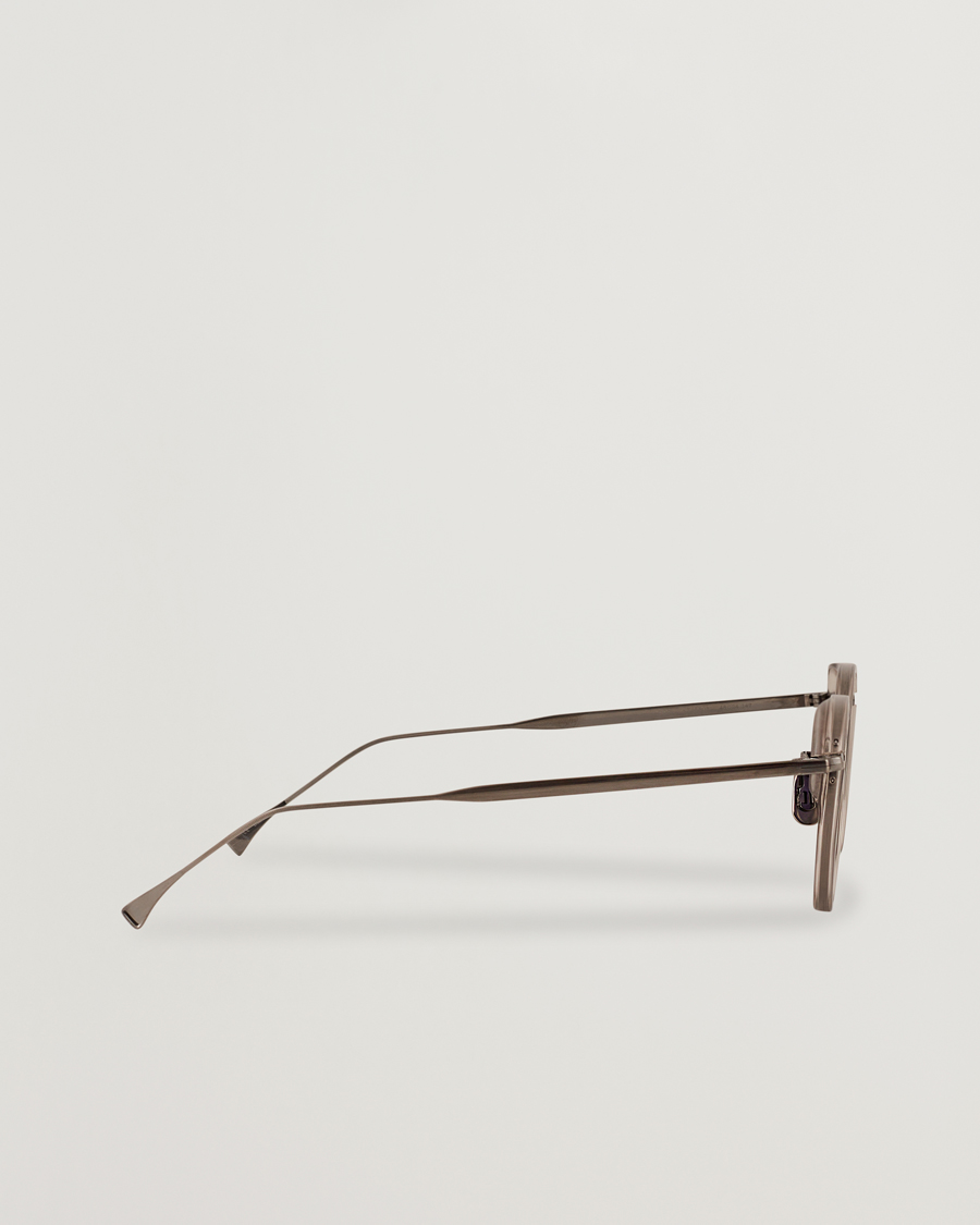 Eyevan 7285 797 Sunglasses Smoke