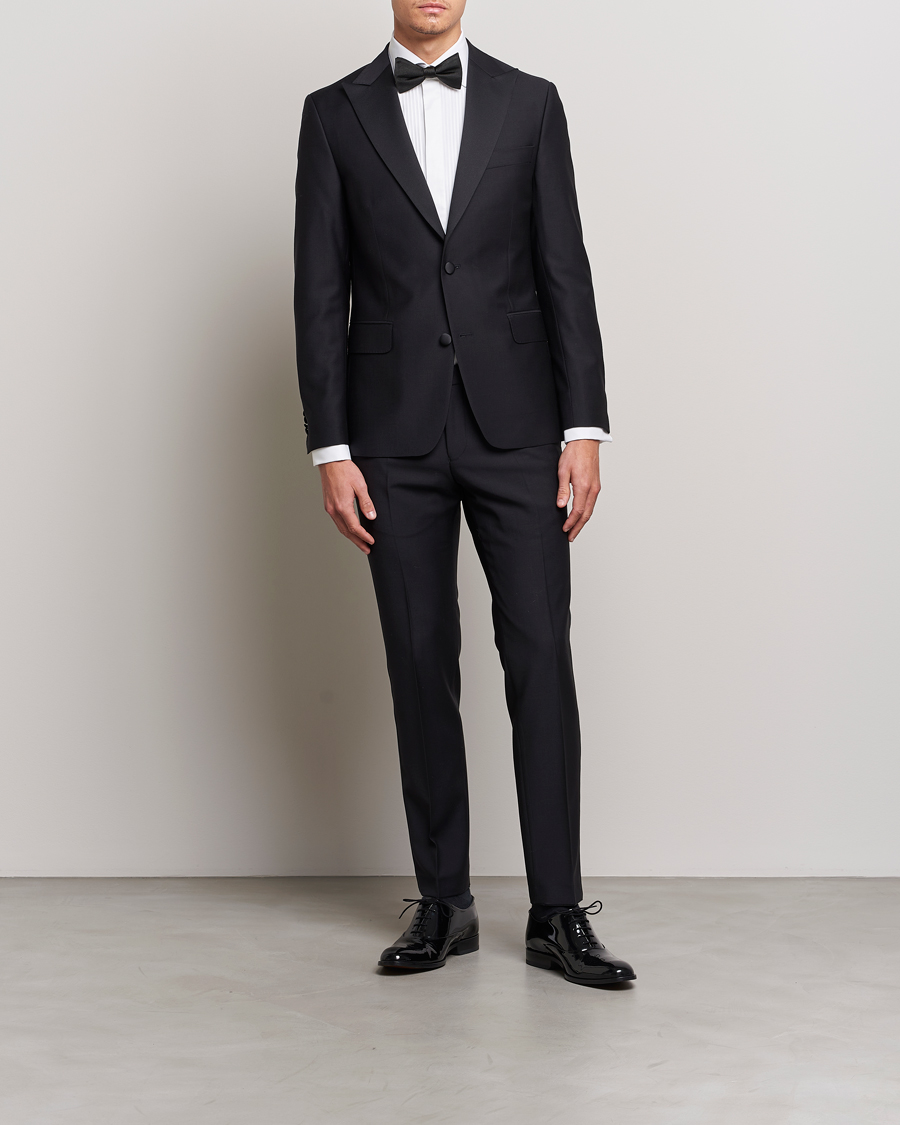 Oscar Jacobson Elder Wool Tuxedo Blazer Black