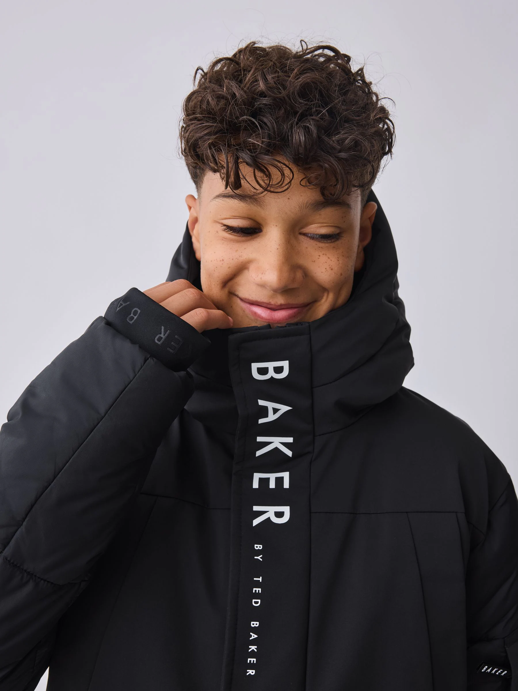 Baker by Ted Baker Baker by Ted Baker Regenbestendige Zwarte Gevoerde Jas