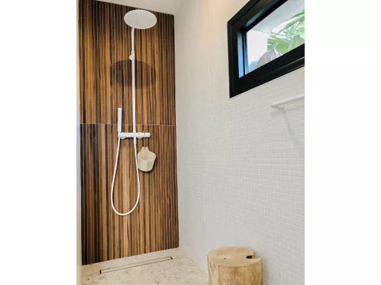 Luisa colonne de douche mécanique blanche - Essebagno