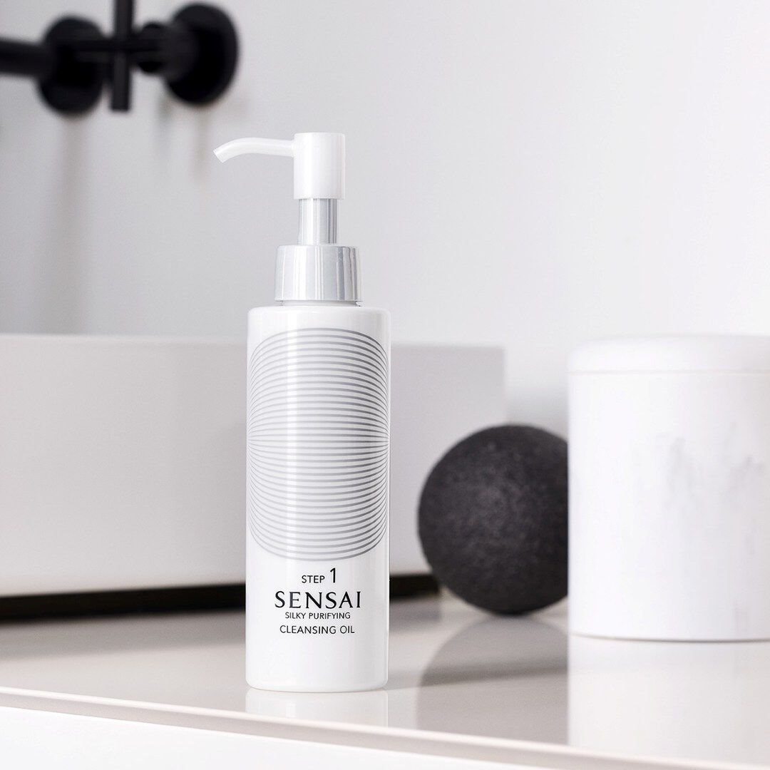 SENSAI SILKY PURIFYING Step 1 - Cleansing Oil - 150ml