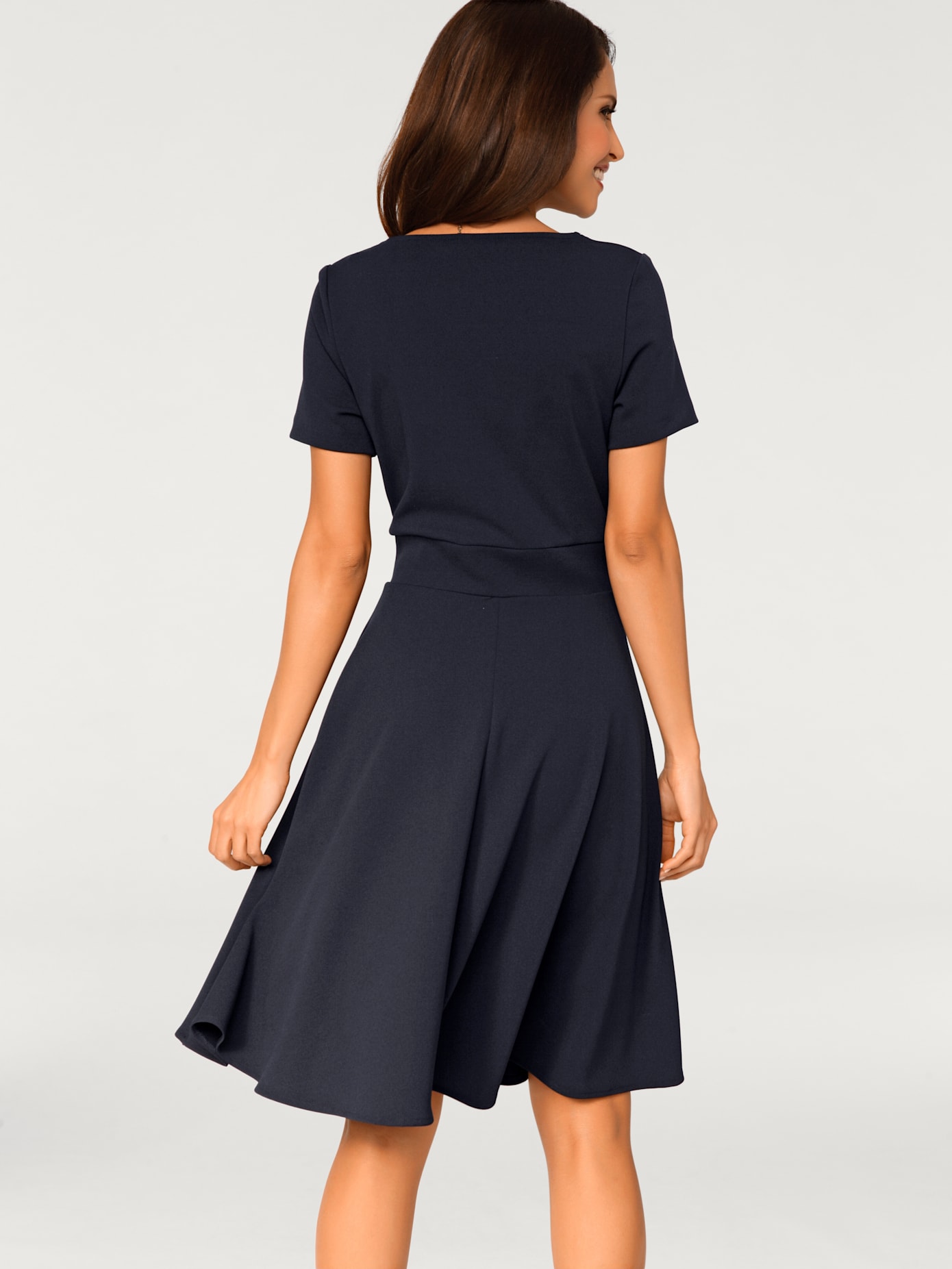 Robe princesse œillets décoratifs à la taille