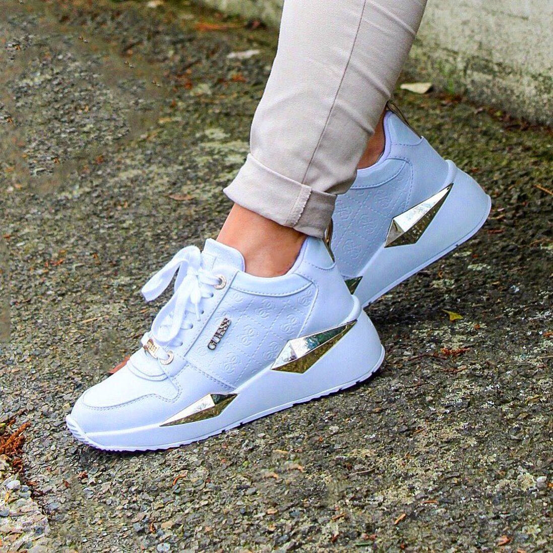 GUESS witte guess lage sneakers tallyn