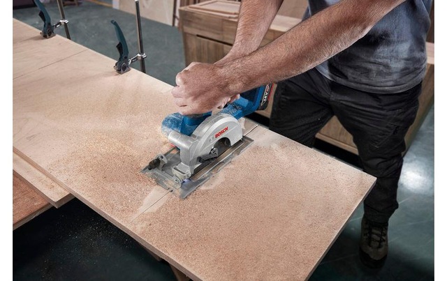 Bosch Professional Akku-Handkreissäge »GKS 18 V-51«