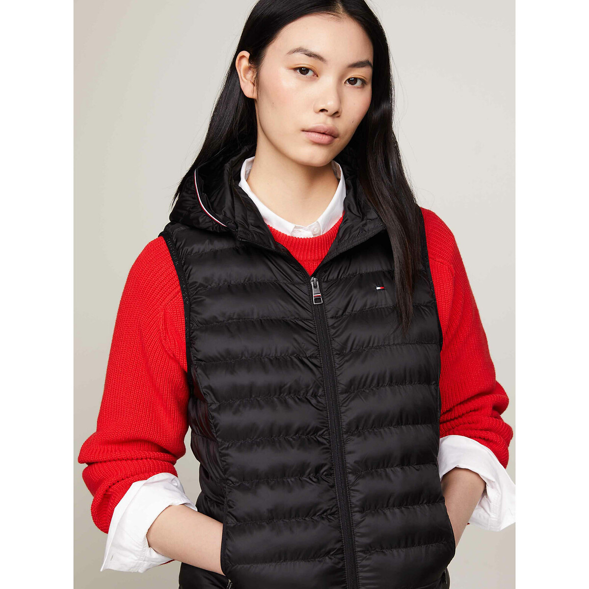 TOMMY HILFIGER<br>Colete com capuz