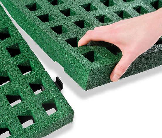 EXIT Dynamic Bodentrampolin