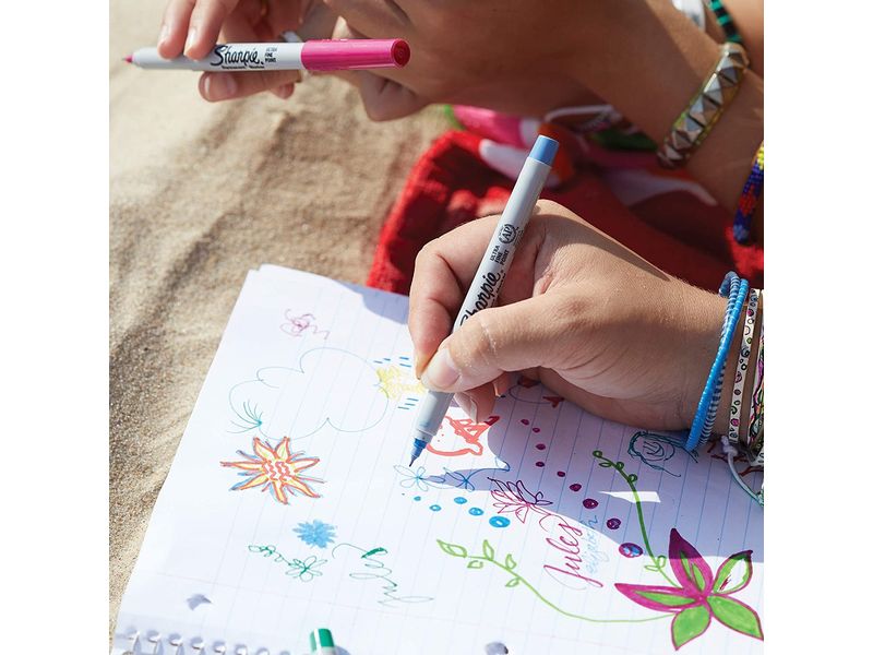 Sharpie Filzstift Ultrafein Permanentmarker Rundspitze, 12e Permanentmarker für farbenfrohe Kreationen