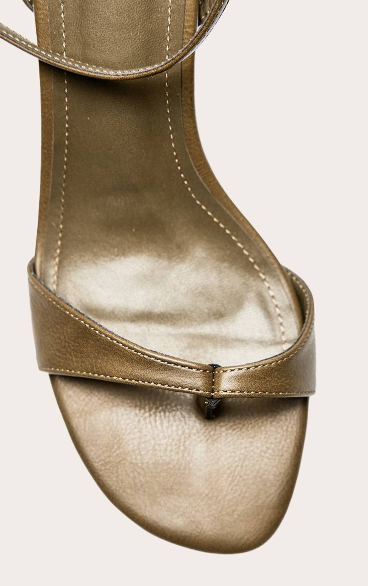 Vert Olive Sandale À Talon Compensé En Synthétiquecuir Avec Bride Entre Les Orteils