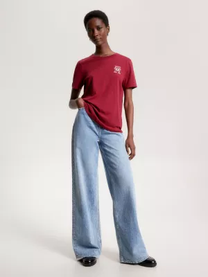 Camiseta moderna com gola redonda e monograma TH