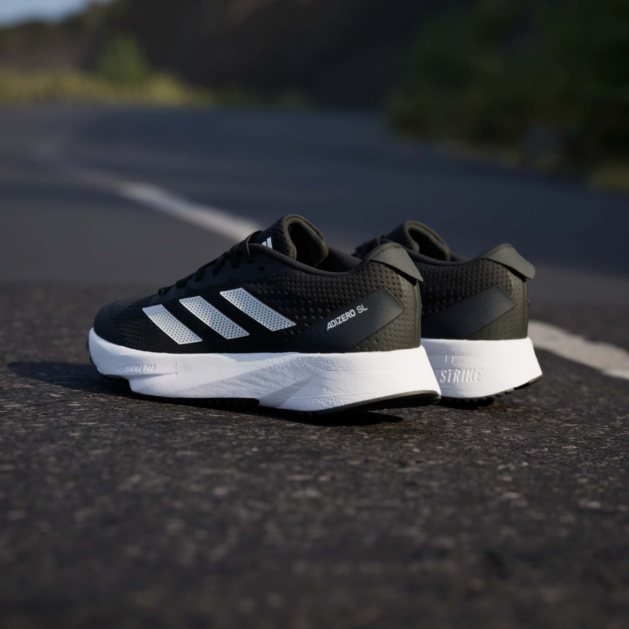 Adizero SL Dame Core Black/Cloud White/Carbon