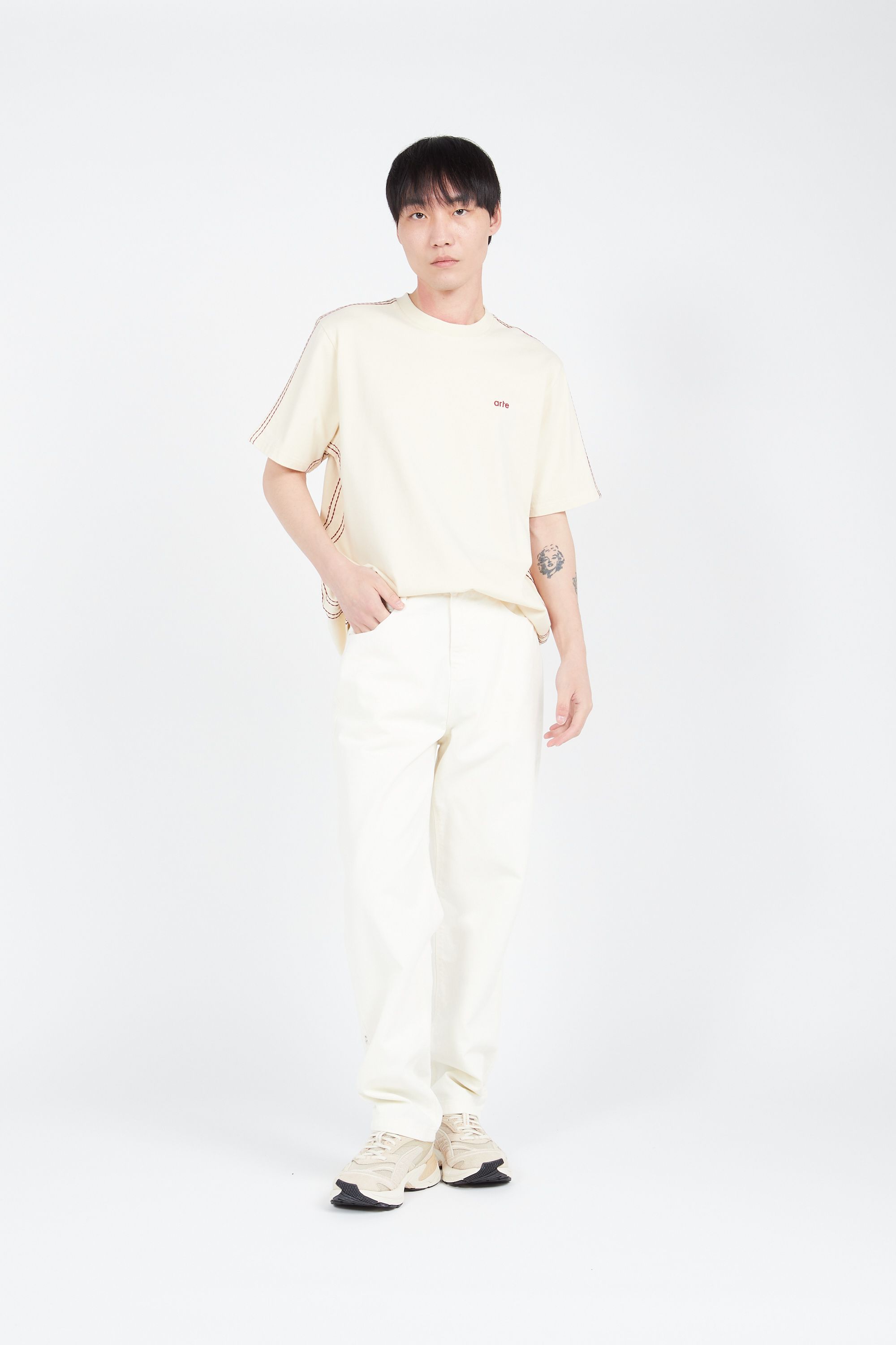 ARTE ANTWERP T-shirt Trevor Detail Sleeve  Beige