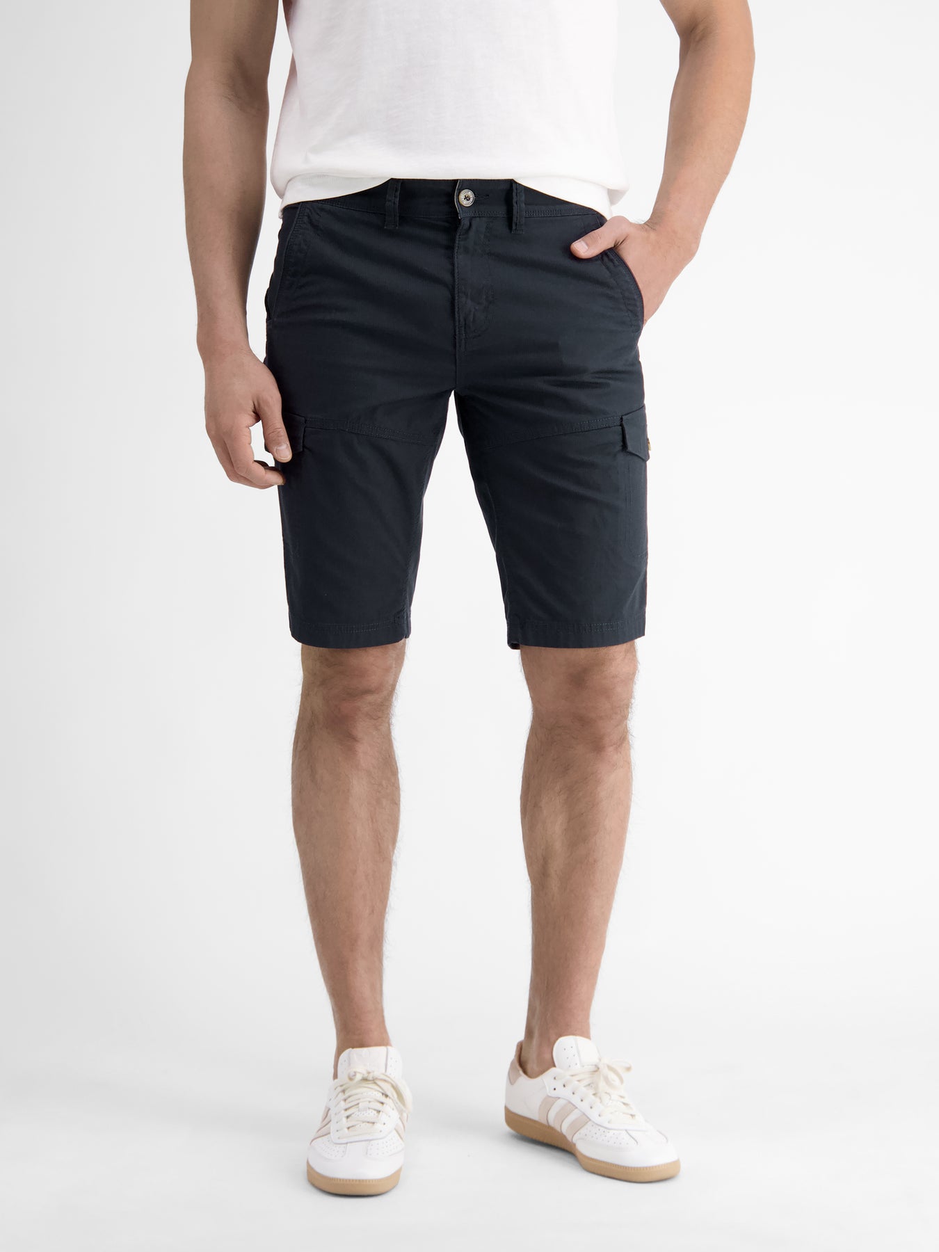 Lässige Herren Cargo-Bermuda, sommerlich leicht