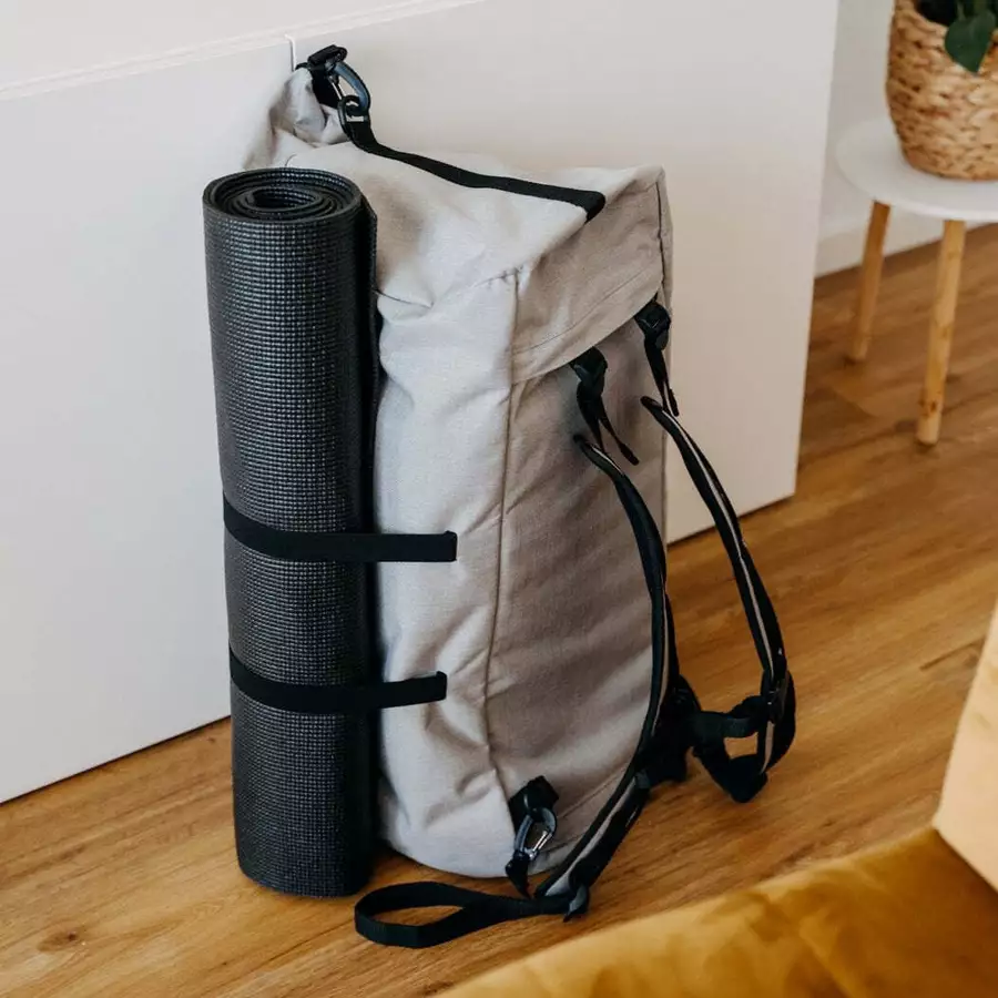 Anna und Oskar Faire Reisetasche Otto aus recyceltem Material Grau