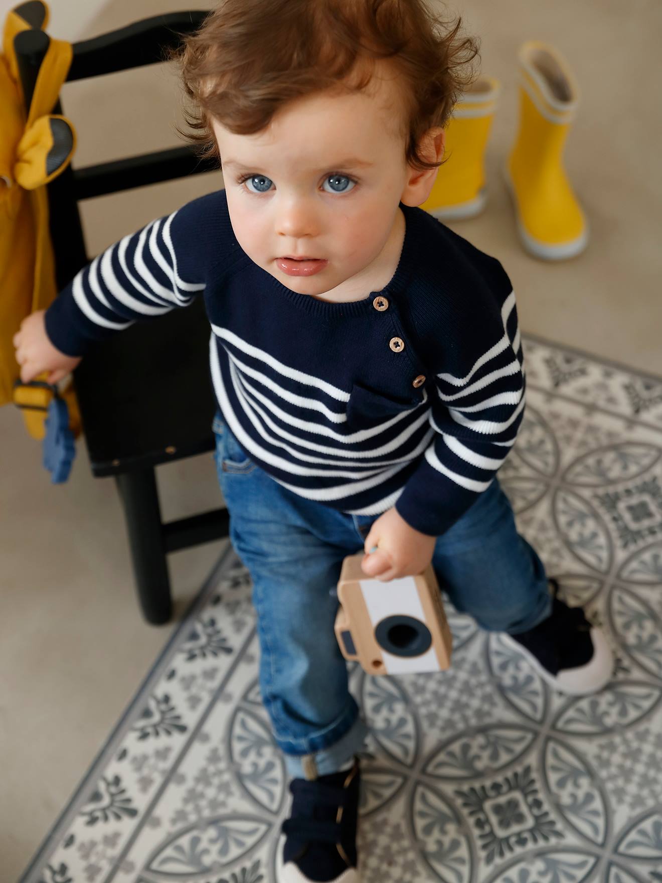 Suéter infantil listrado azul escuro estilo marinheiro