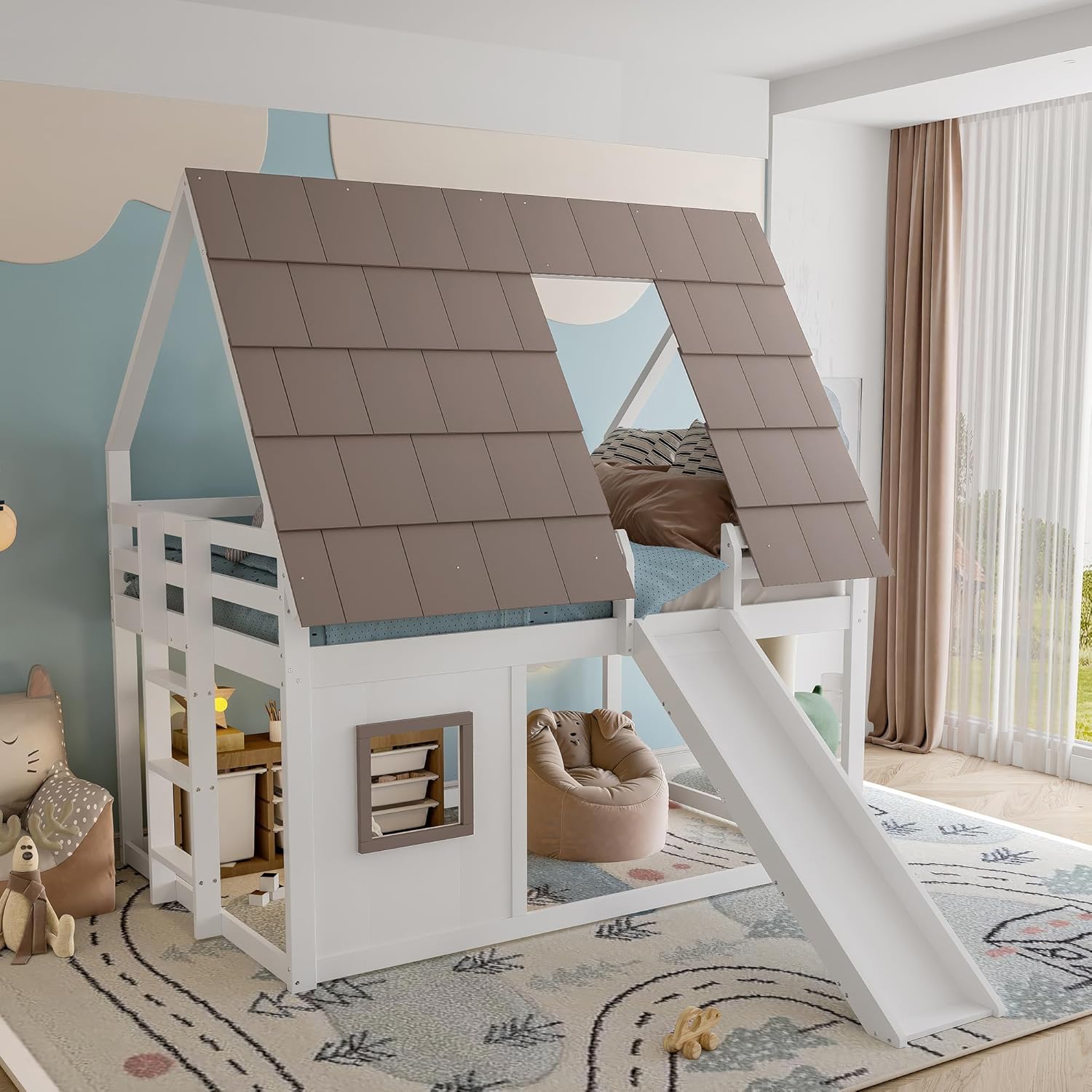 Kinderbett 140x200 cm, Etagenbett mit Dach, Leiter und Rutsche, Hausbett mit Rausfallschutz, Lattenrost aus Holz, MDF+Kiefer, Weiß+Braun, Ohne Matratze