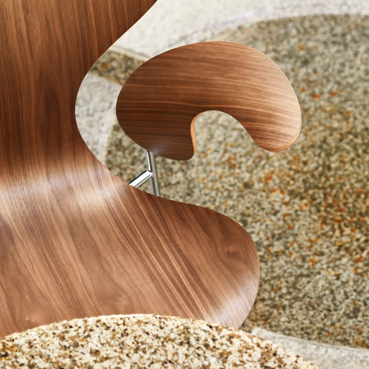 Fritz Hansen - Lily Armlehnstuhl, Chrom / Walnuss natur