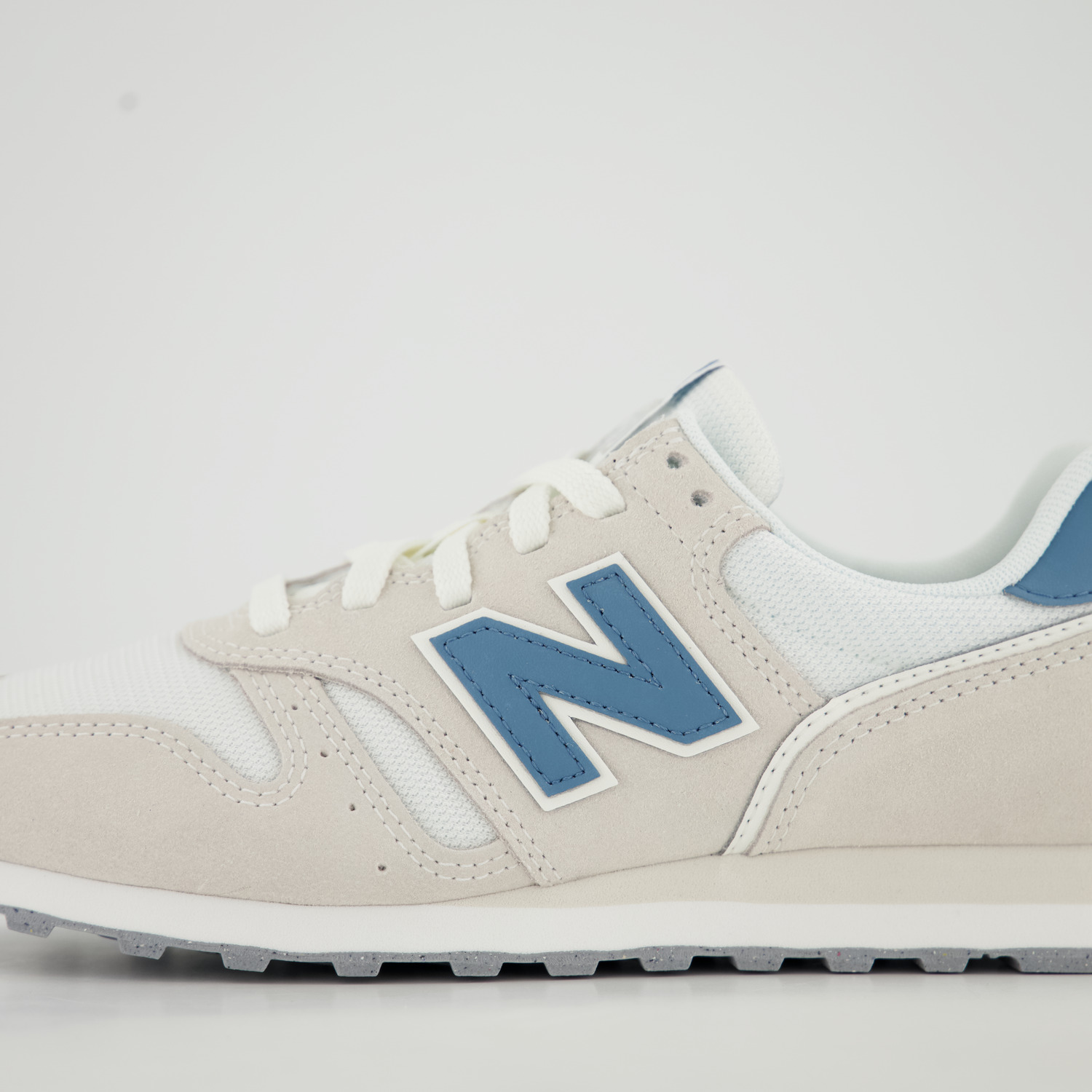 New Balance 373V2