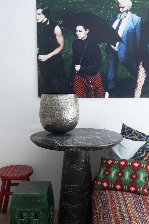 POLSPOTTEN Marble Look disc tafel 70 wit