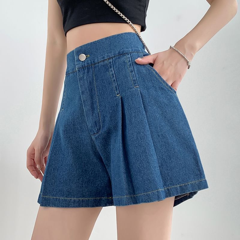 OGAWA - Geplooide, gewassen denim shorts met hoge taille