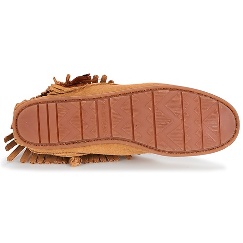 Minnetonka - CONCHO FEATHER SIDE ZIP BOOT - Camel