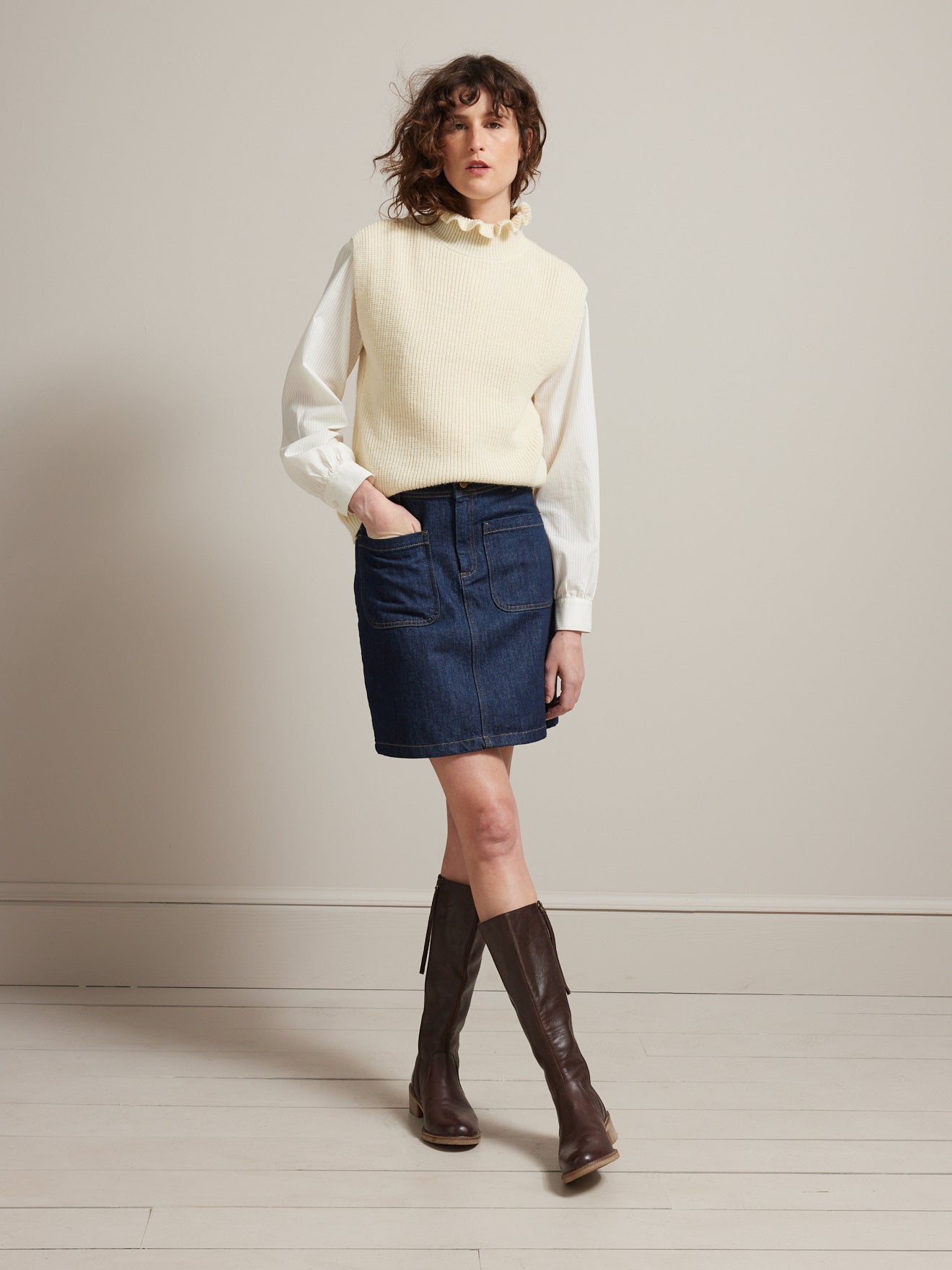 Pull sans manches col froufrou femme