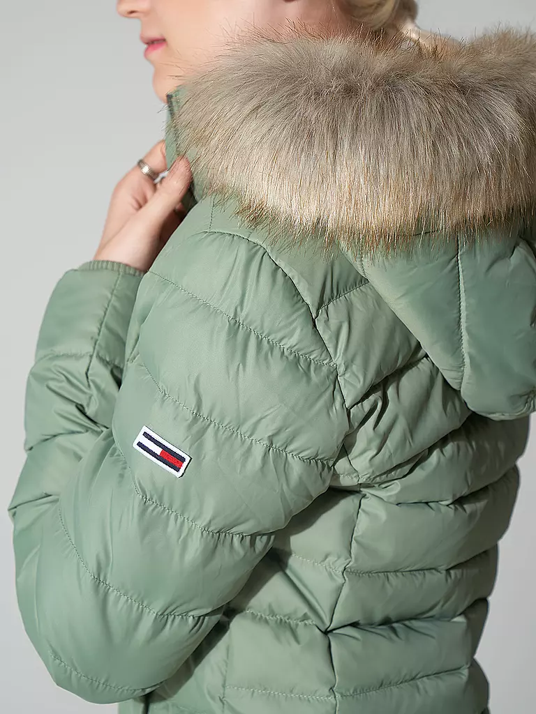 TOMMY JEANS Daunenjacke Martina grün