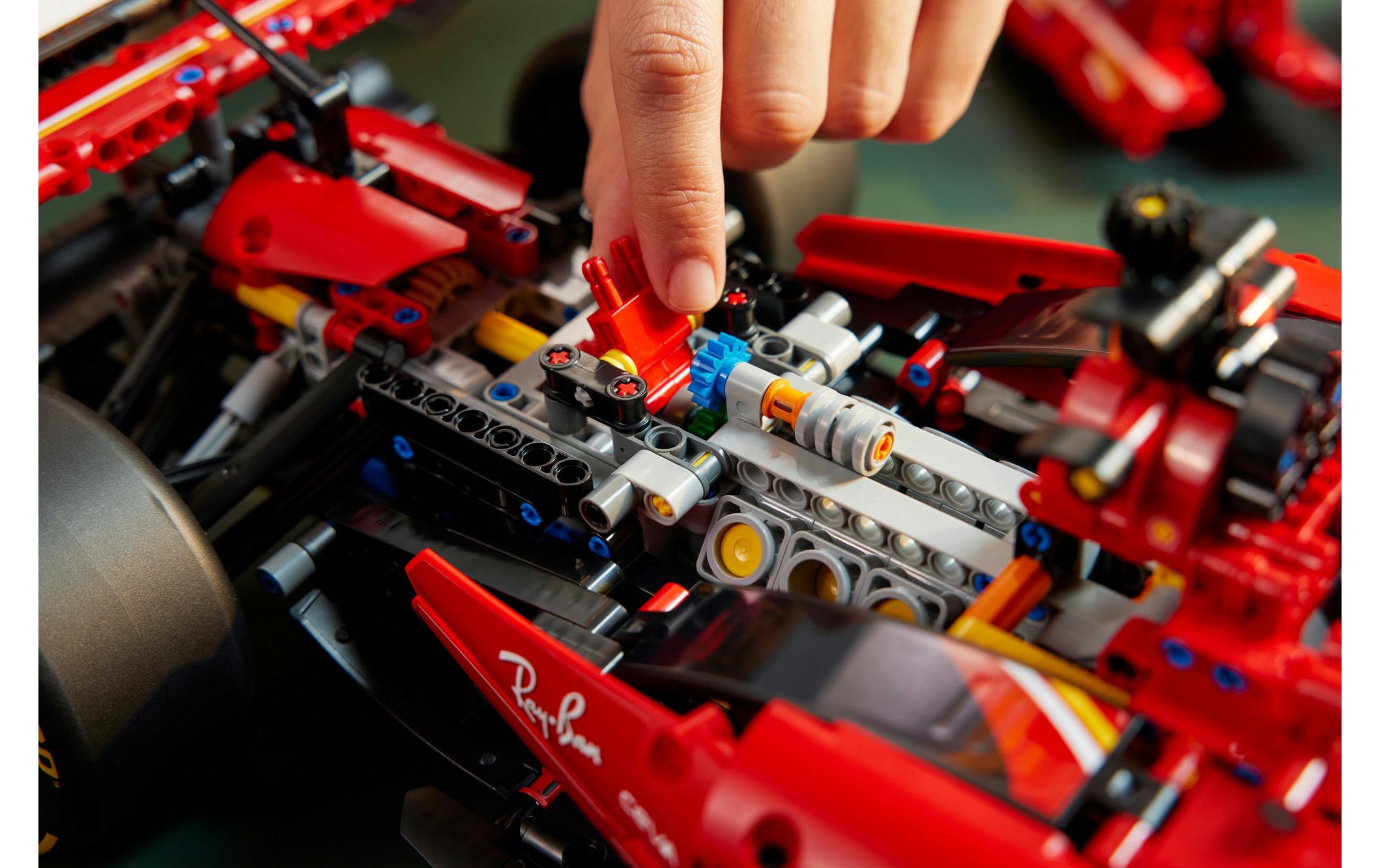 Technic Ferrari SF-24 F1 Rennauto 42207<br>Lego-Set für Erwachsene und Formel-1-Fans