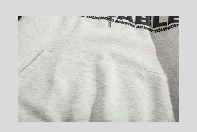 Yelmenor - Raglanmouw hoodie met trekkoord en letters