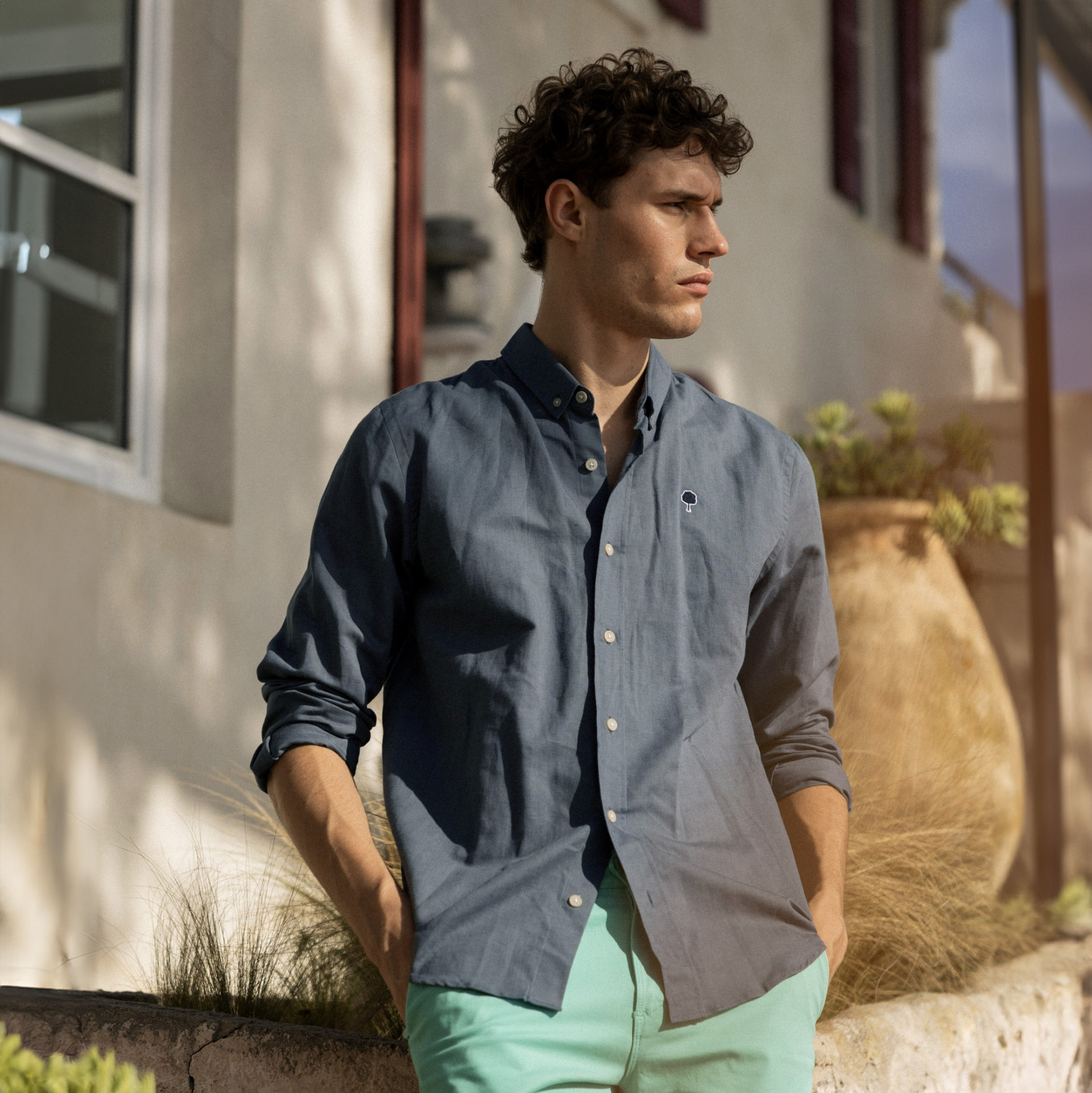 Chemise bleue broderie arbre coton & lin - modèle ivoy