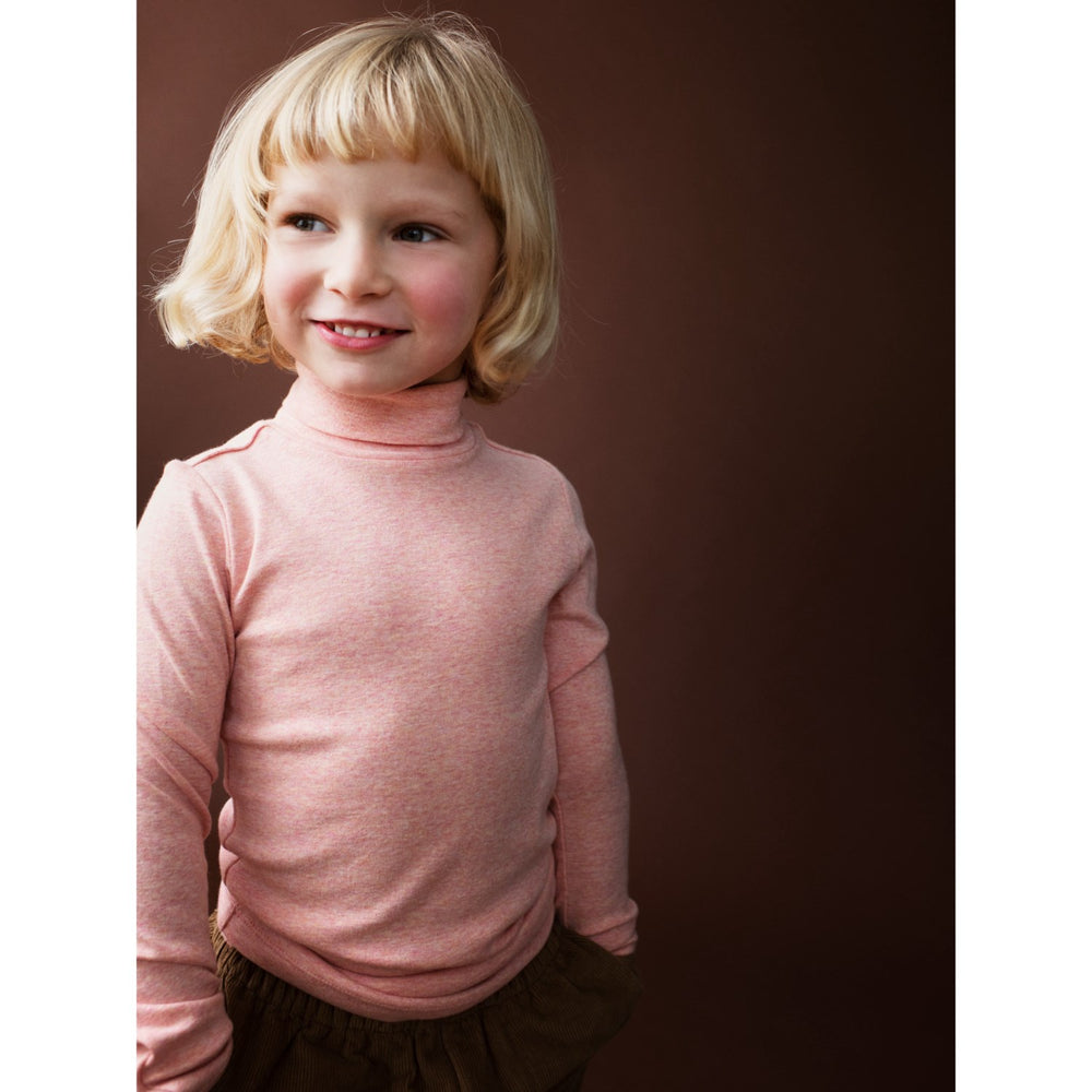 Køb Serendipity Coral Turtleneck Bluse