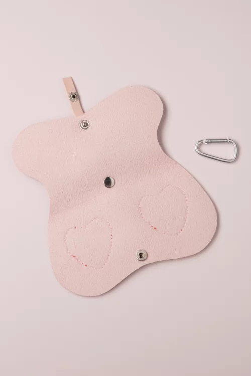 Lola Ramona Heart Eye zonnebril hoes in babyroze