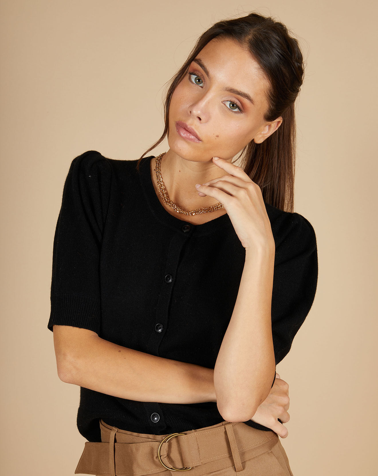 Cashmere Tribu Cardigan 100% Cachemire Claire manches ballon noir