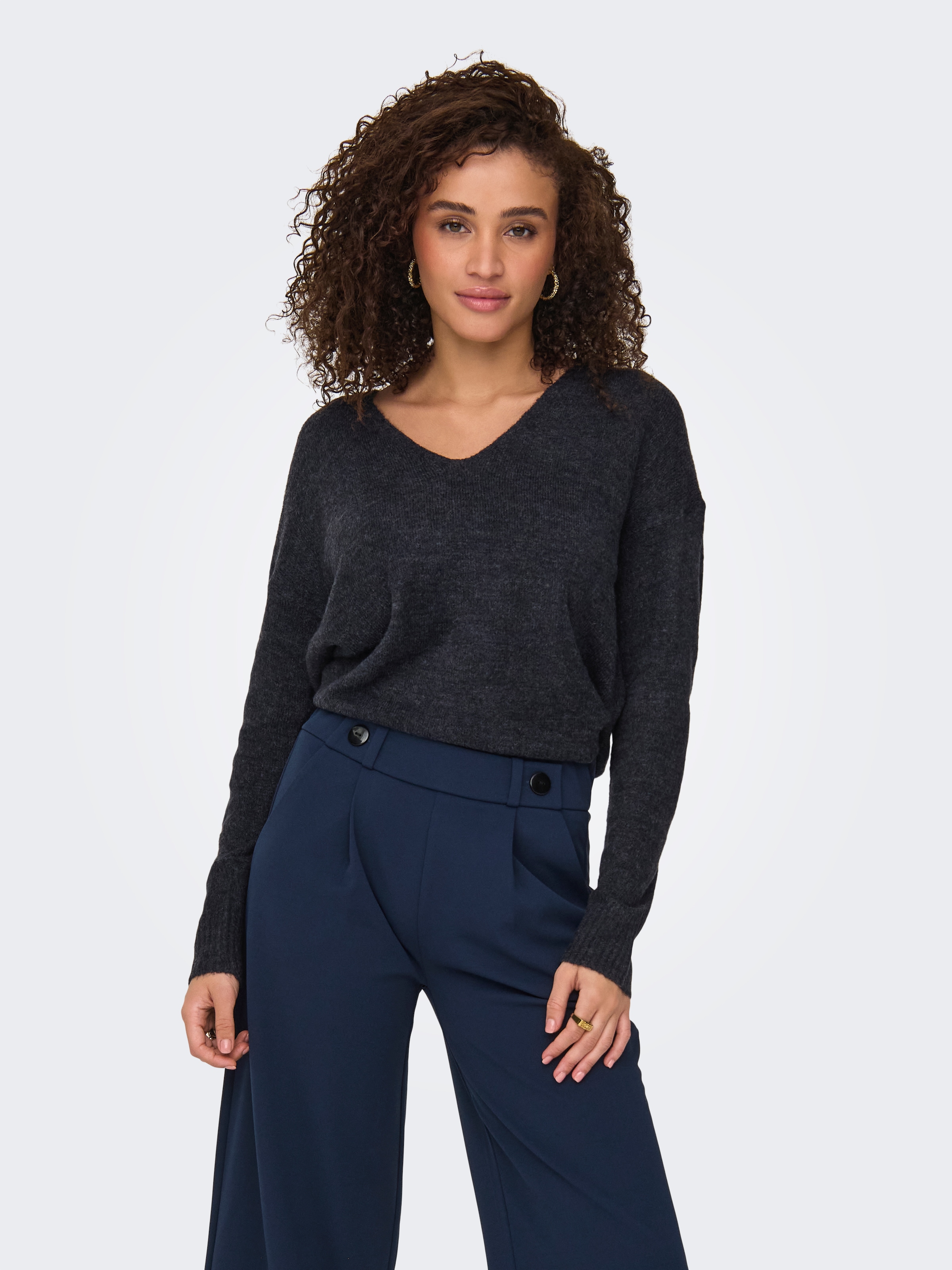 JDY V-Ausschnitt-Pullover »JDYELANORA L/S V-NECK PULLO. KNT NOOS«, mit leicht überschnittenen Schultern