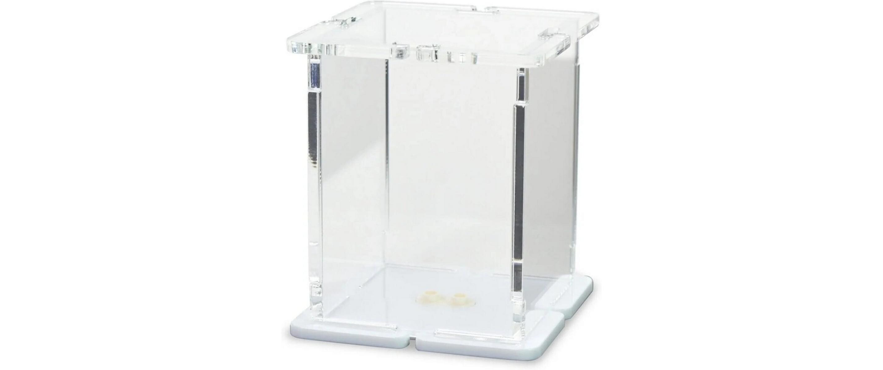 Baukasten Acryl-Display für 1 LEGO-MinifigurAcryl-Display-Box mit weissem Boden und 2 Noppen
