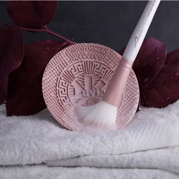 Brush Cleansing Pad - Candy