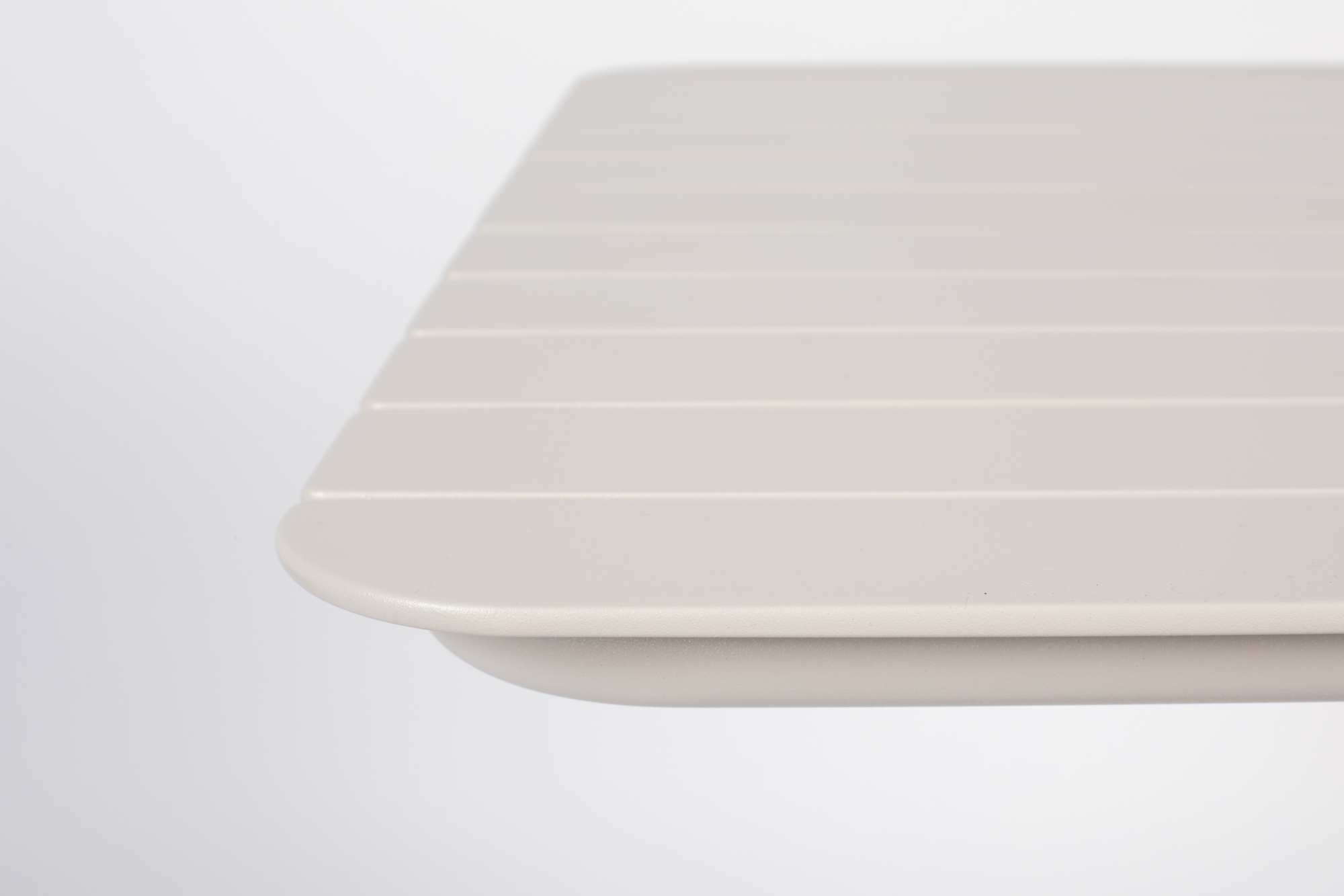 Zuiver garden bistro tafel Vondel Zuiver Vondel Garden bistro tafel beige