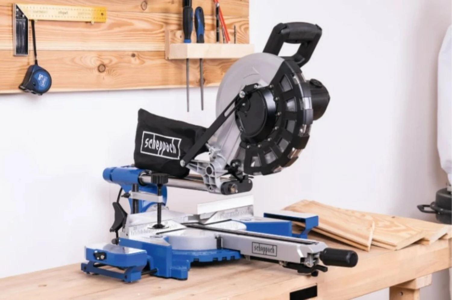 Scheppach HM254 Afkortzaag - 2000W - 255mm