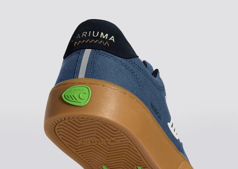Cariuma Naioca Pro Gum Shadow Blue Suede 6.5 US / 39 EU