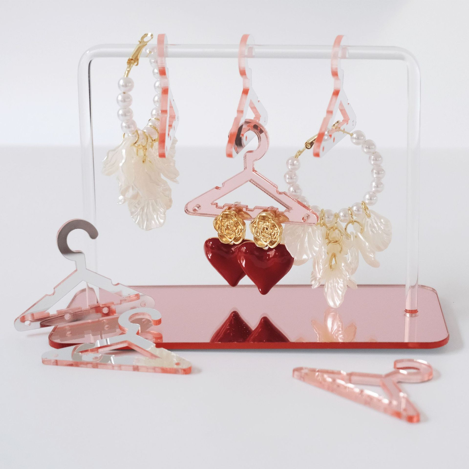 (15x11cm) Acryl Schmuck Ständer Accessoire Halter für Ohrringe mit Mini Kleiderbügel - Roségold