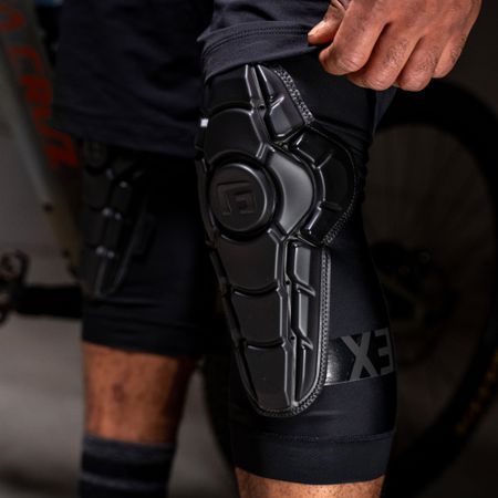 PRO-X3 KNIE  matte black  M