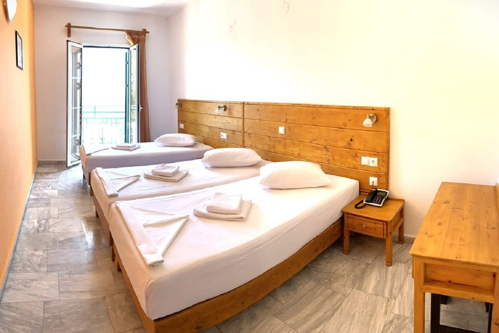 Fly & Go Mykali Bay Logies en ontbijt - Hotel