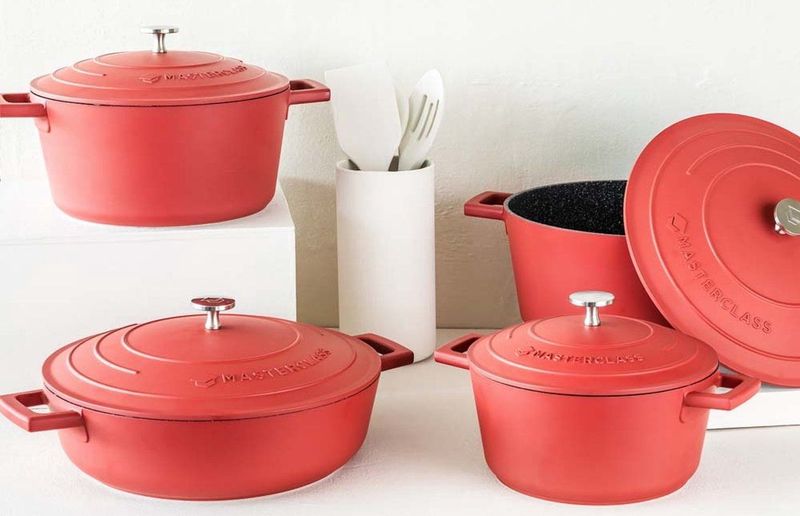 Braadpan, 24cm - 4 L - Rood - Lichtgewicht - Levenslange garantie - Geschikt voor inductie - MasterClass