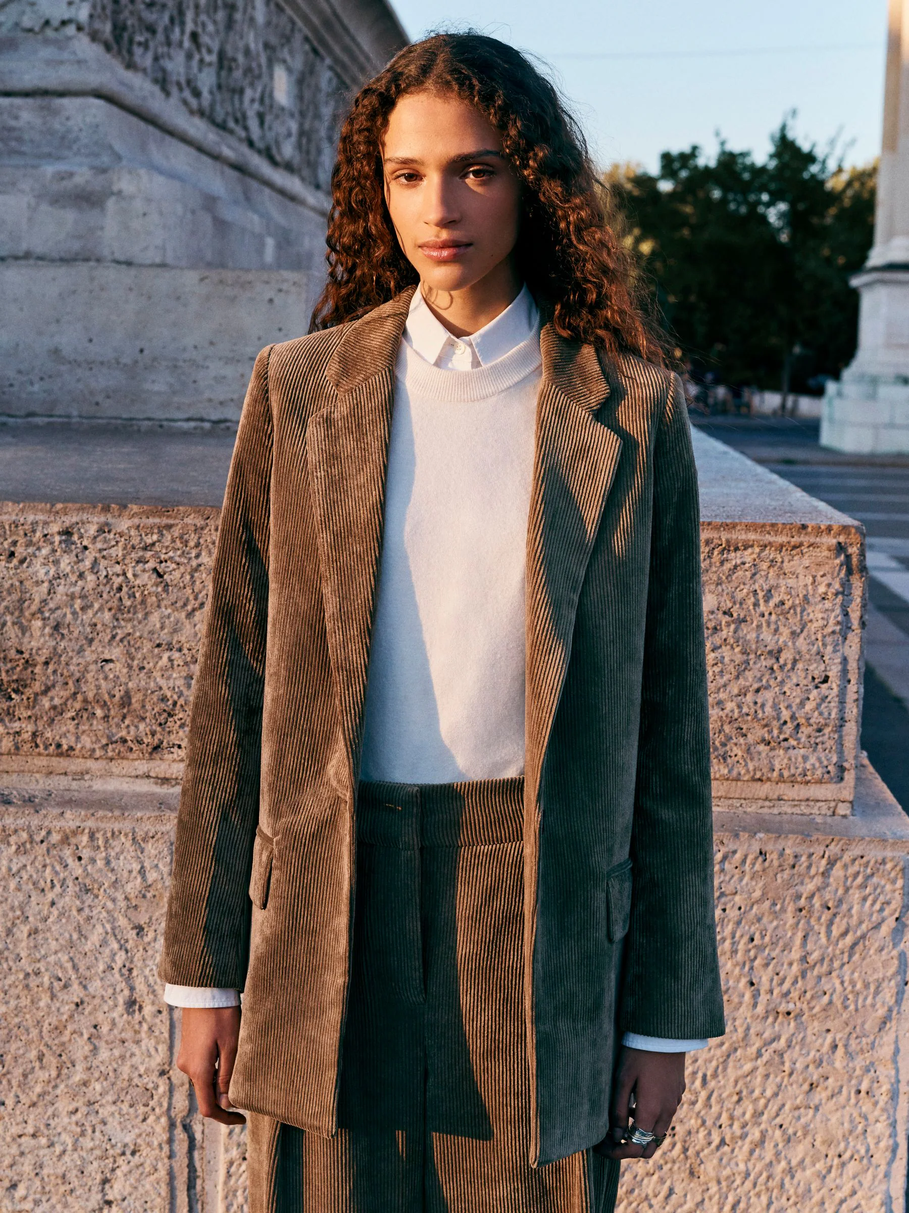 Kakigroen - Corduroy blazer met enkele rij knopen