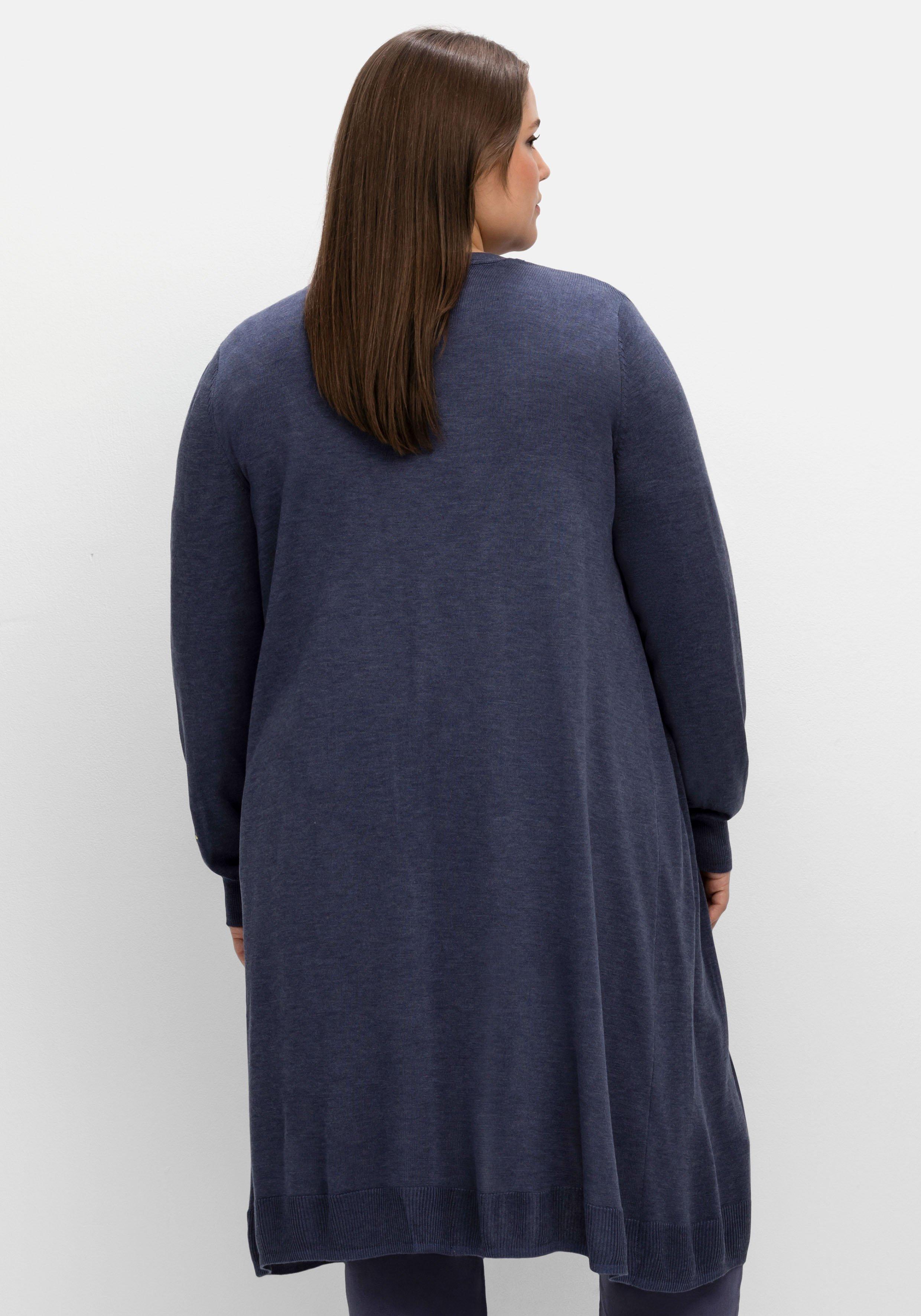 Longstrickjacke mit kleiner Stickerei am Ärmel