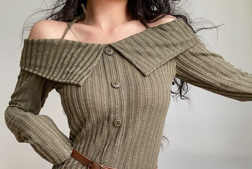 BERAN STUDIO - Lange mouw off-shoulder effen mini gebreide manteljurk