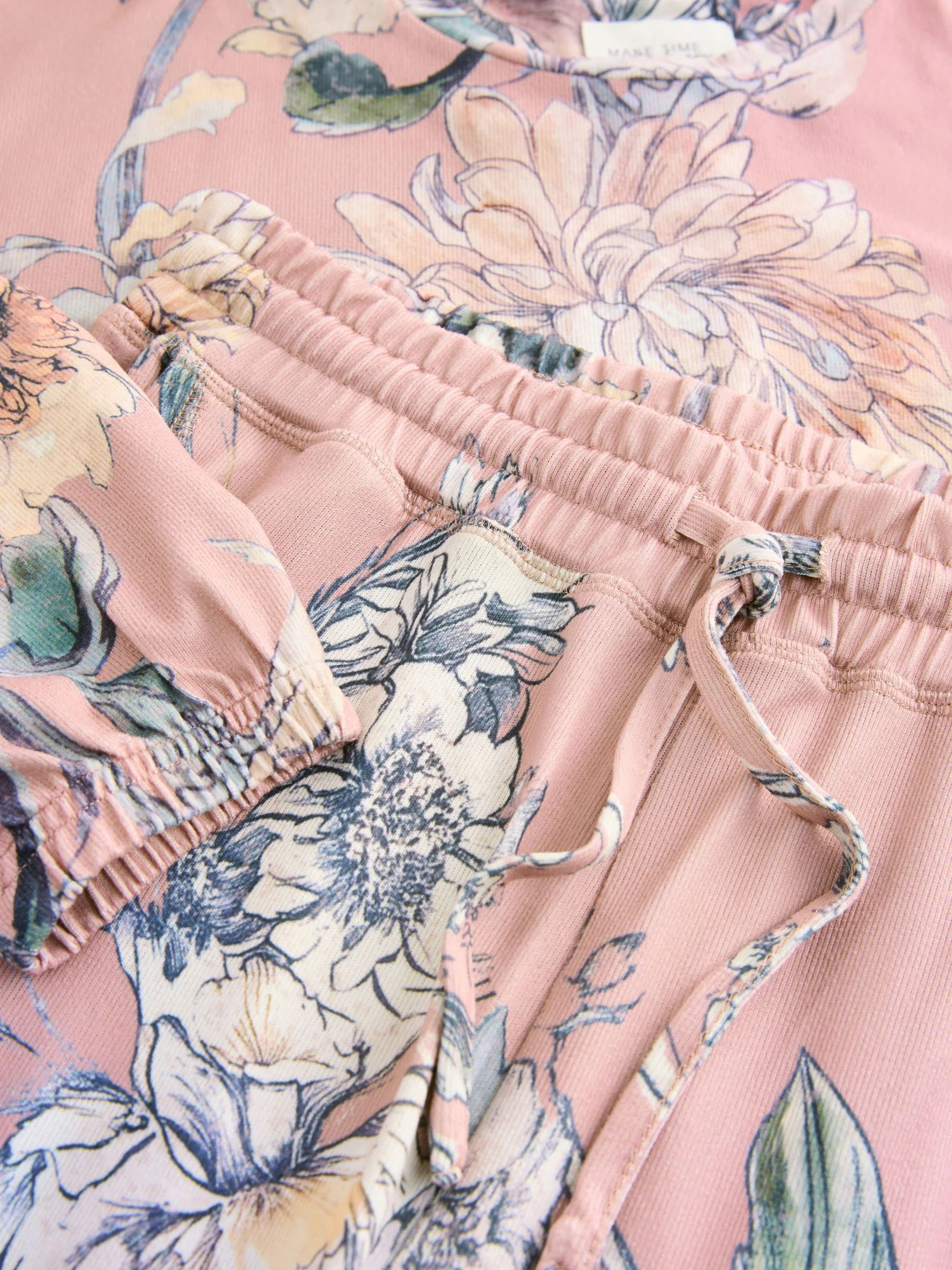 Roze bloemen - Behaaglijke pyjama met lange mouwen