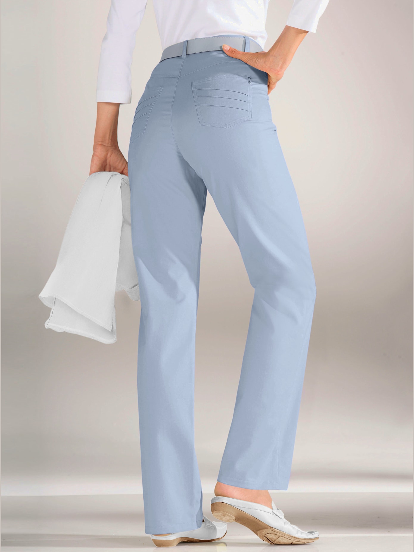 Pantalon coupe droite traitement nano