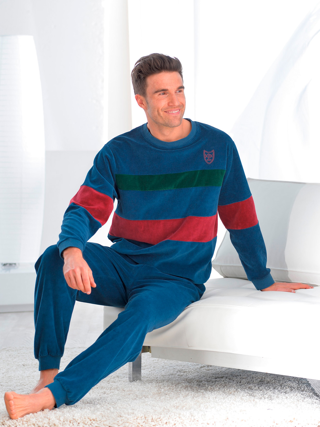 Pyjama forme jogging en velours