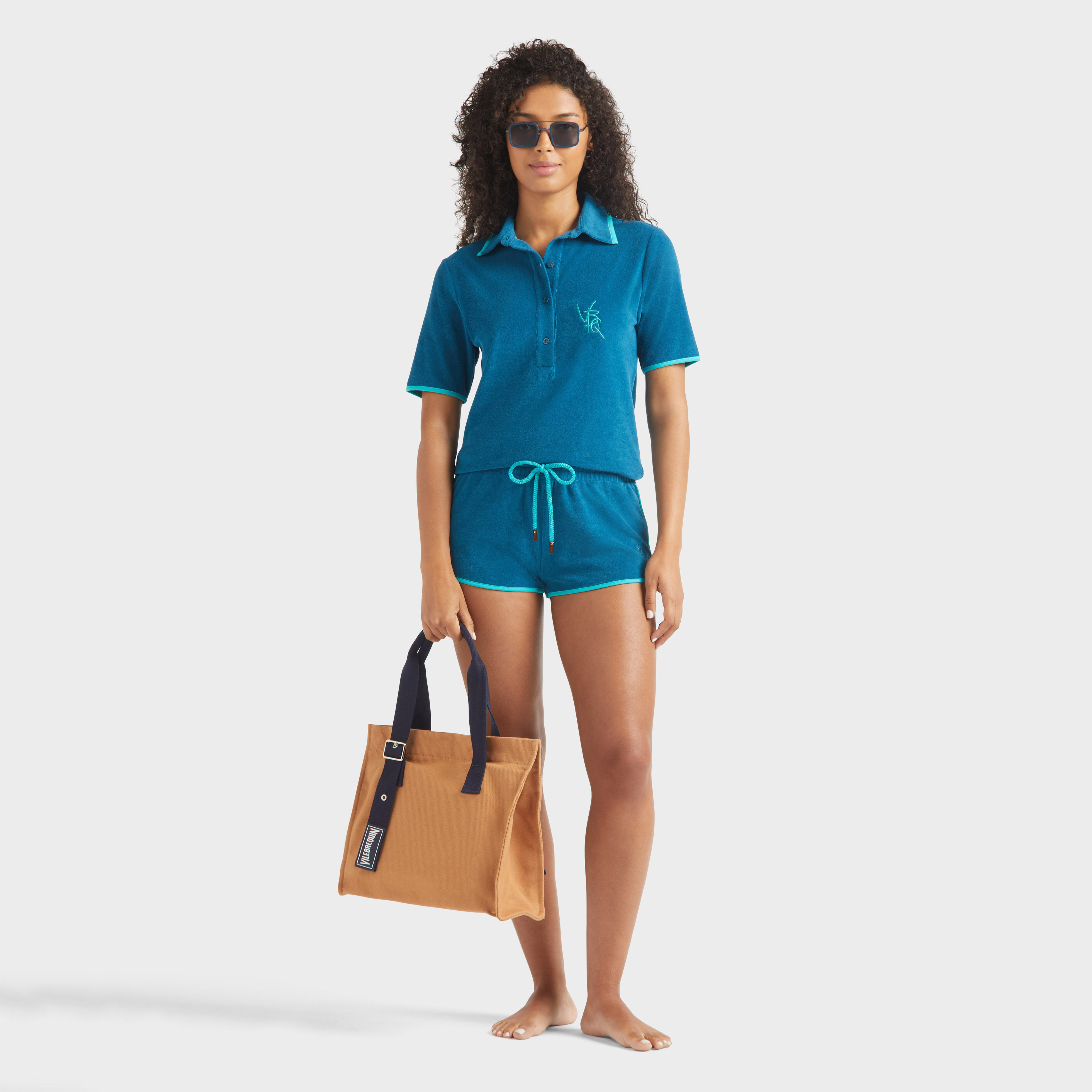 Women VBQ Line Look